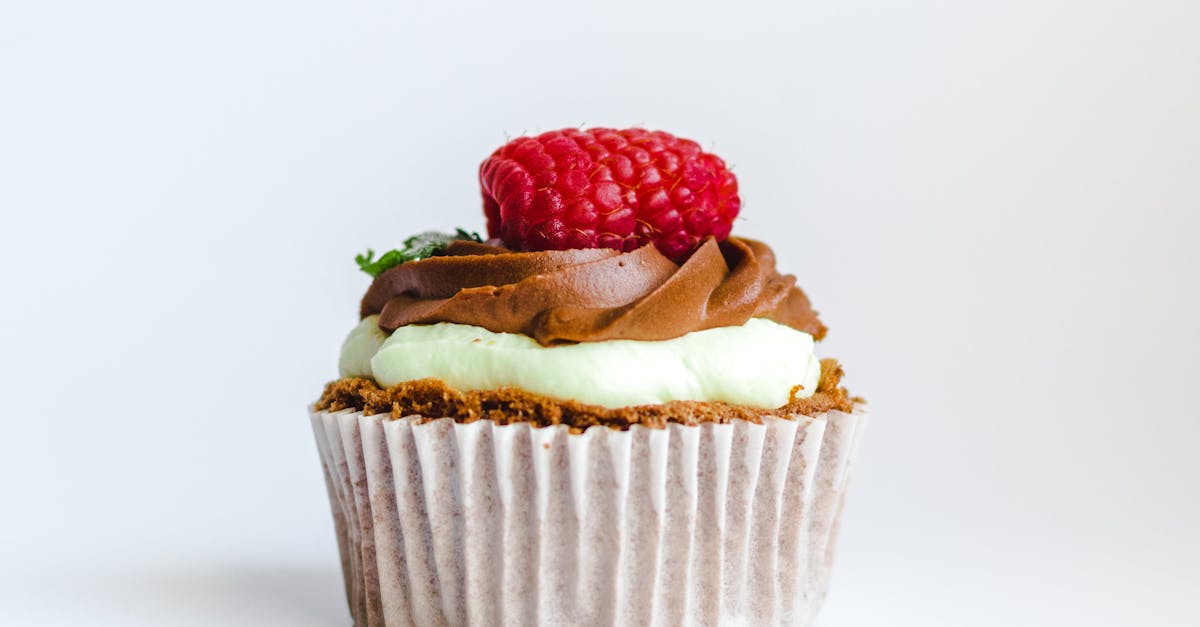 Coke Float Cupcakes: A Sweet and Refreshing Treat!